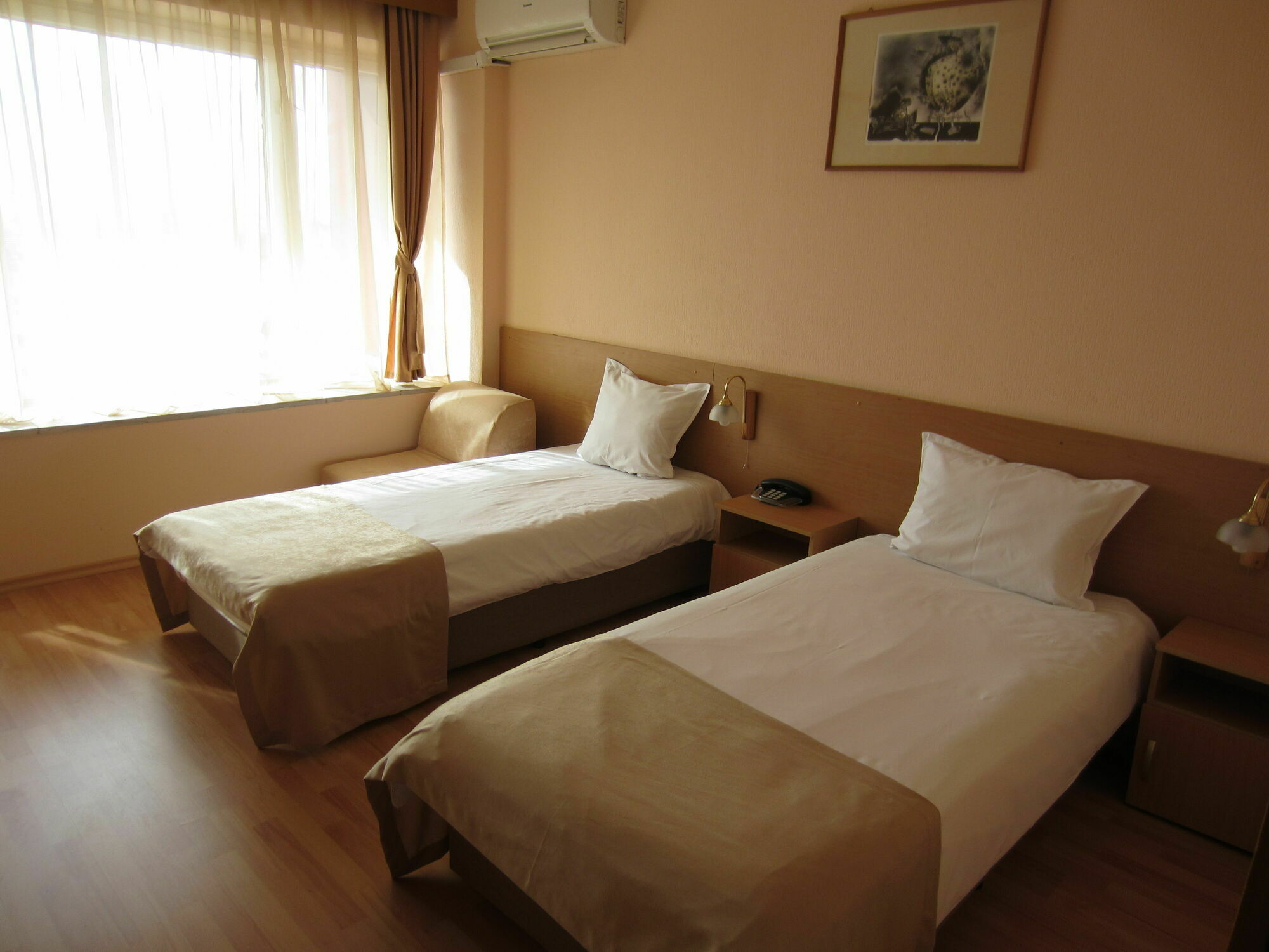 Rila Hotel Sofia Exterior photo